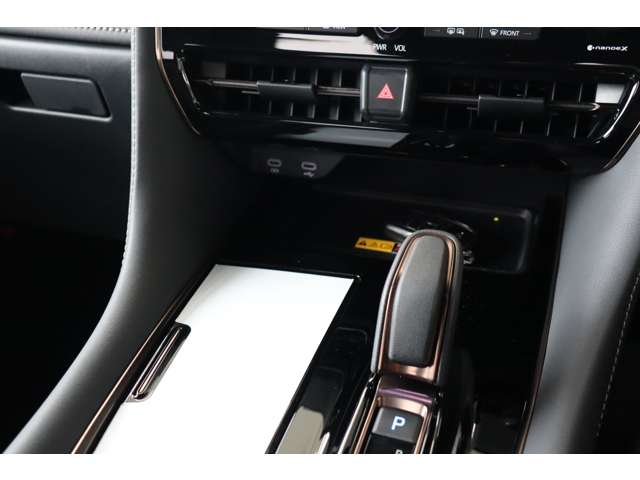 トヨタ アルファード　ハイブリッド ハイブリッド ２．５ Ｚ R6年 (近畿) 99