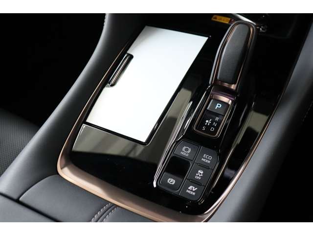 トヨタ アルファード　ハイブリッド ハイブリッド ２．５ Ｚ R6年 (近畿) 99