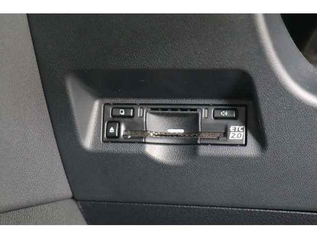 トヨタ アルファード　ハイブリッド ハイブリッド ２．５ Ｚ R6年 (近畿) 99