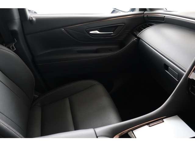 トヨタ アルファード　ハイブリッド ハイブリッド ２．５ Ｚ R6年 (近畿) 99