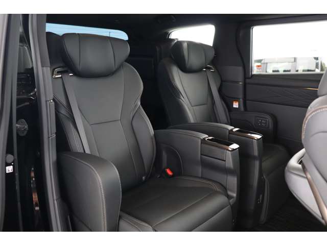 トヨタ アルファード　ハイブリッド ハイブリッド ２．５ Ｚ R6年 (近畿) 99