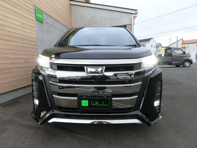 トヨタ ノア ２．０ ＳＩ H29年 (中国) 99