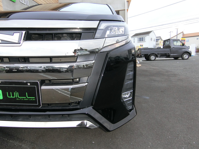 トヨタ ノア ２．０ ＳＩ H29年 (中国) 99