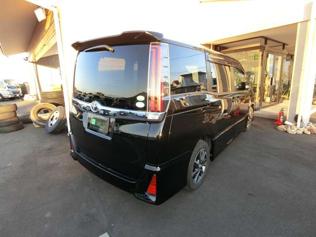 トヨタ ノア ２．０ ＳＩ H29年 (中国) 99