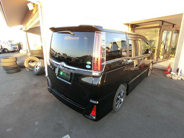 トヨタ ノア ２．０ ＳＩ H29年 (中国) 99