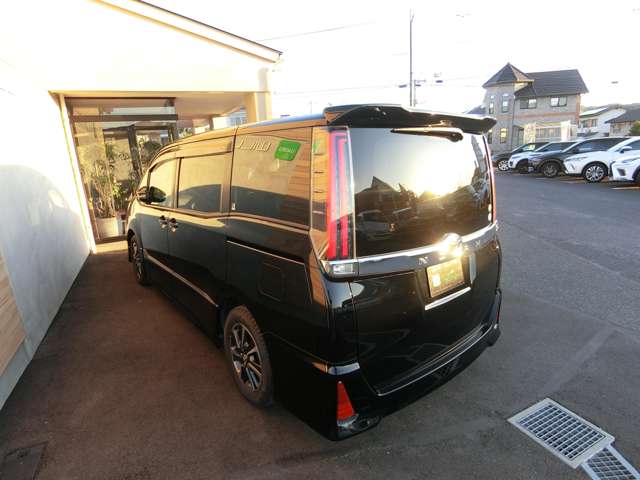 トヨタ ノア ２．０ ＳＩ H29年 (中国) 99