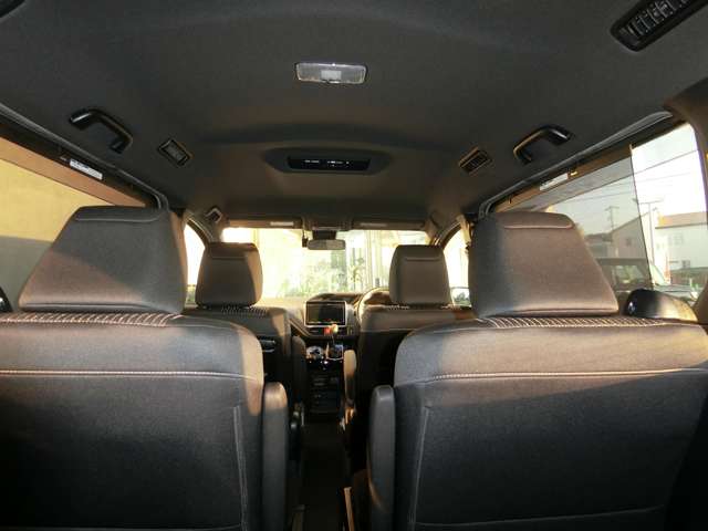 トヨタ ノア ２．０ ＳＩ H29年 (中国) 99