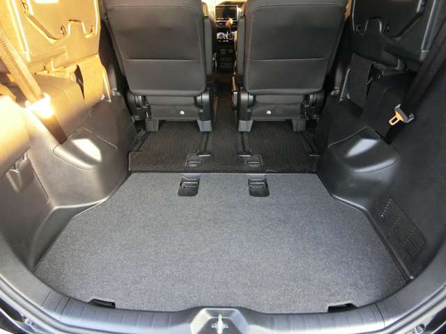 トヨタ ノア ２．０ ＳＩ H29年 (中国) 99