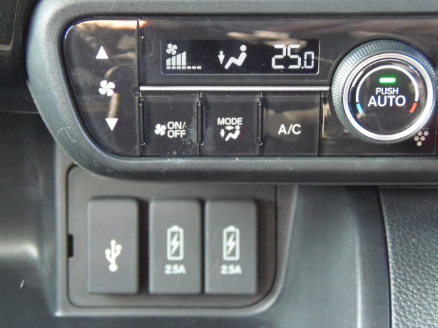 ホンダ Ｎ　ＢＯＸ カスタム ６６０ Ｇ Ｌ ホンダセンシング R2年 (東海) 99