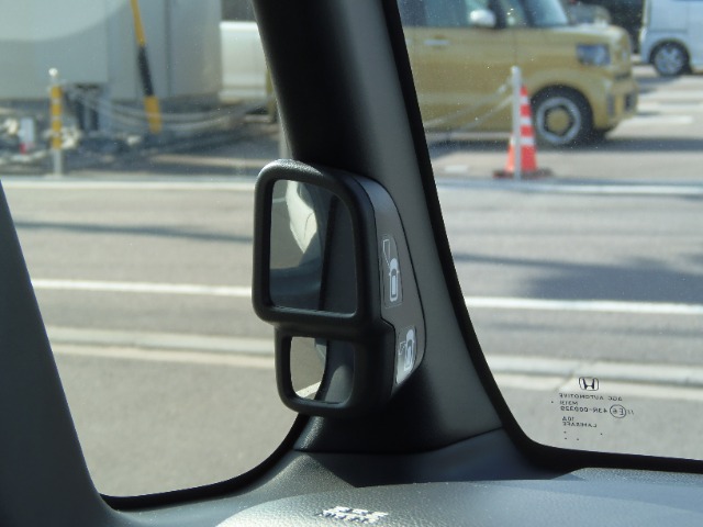 ホンダ Ｎ　ＢＯＸ カスタム ６６０ Ｇ Ｌ ホンダセンシング R2年 (東海) 99