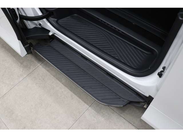 トヨタ アルファード　ハイブリッド ハイブリッド ２．５ Ｚ R6年 (東海) 99