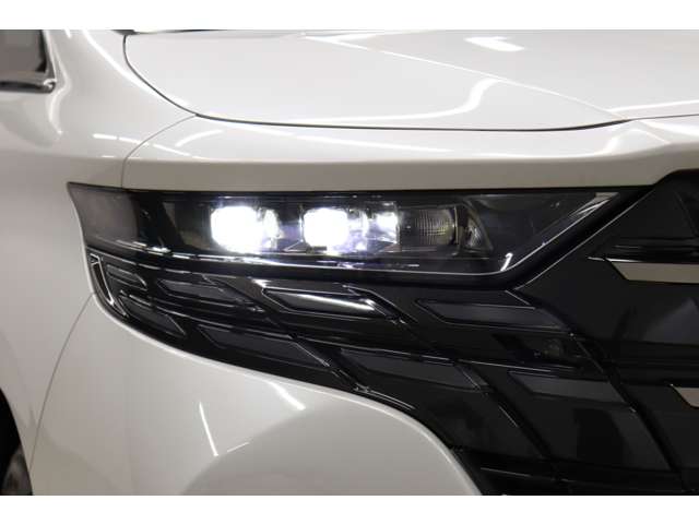 トヨタ アルファード　ハイブリッド ハイブリッド ２．５ Ｚ R6年 (東海) 99