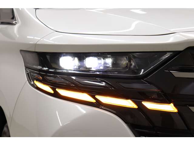 トヨタ アルファード　ハイブリッド ハイブリッド ２．５ Ｚ R6年 (東海) 99