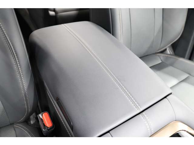 トヨタ アルファード　ハイブリッド ハイブリッド ２．５ Ｚ R6年 (東海) 99