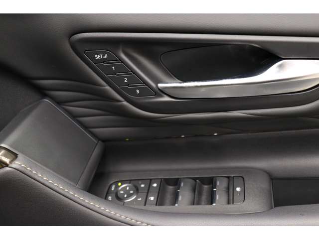 トヨタ アルファード　ハイブリッド ハイブリッド ２．５ Ｚ R6年 (東海) 99