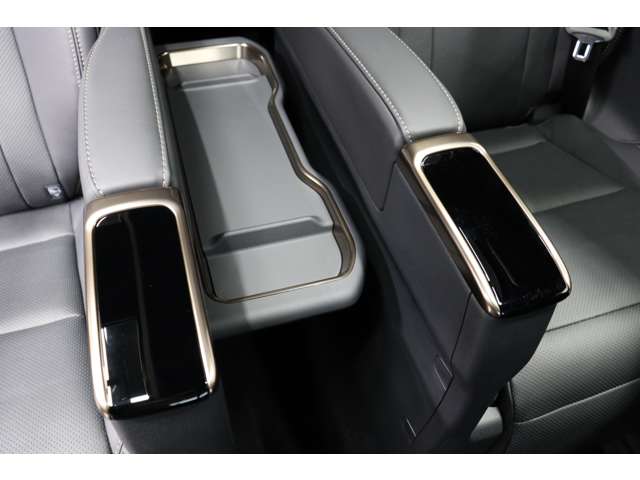 トヨタ アルファード　ハイブリッド ハイブリッド ２．５ Ｚ R6年 (東海) 99