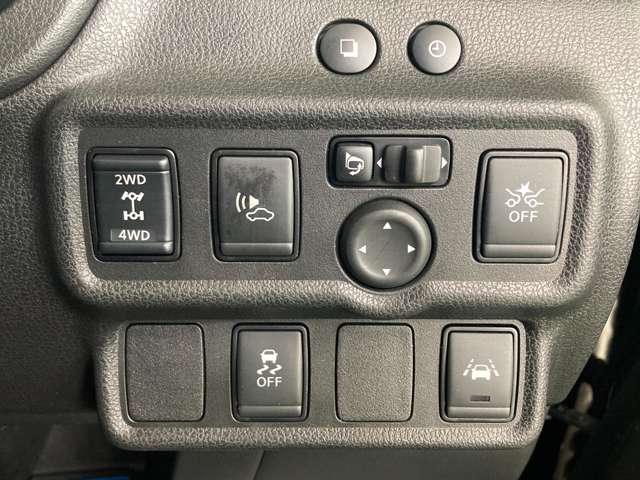 日産 ノート １．２ Ｅ－ＰＯＷＥＲ メダリスト ＦＯＵＲ ４ＷＤ H30年 (北海道) 99