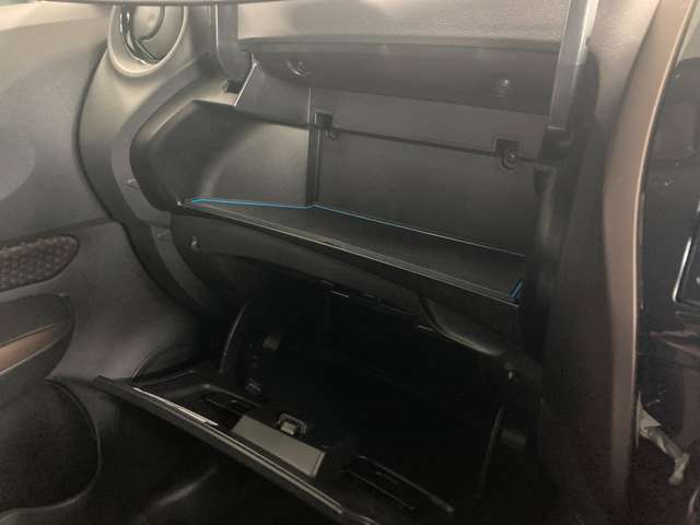 日産 ノート １．２ Ｅ－ＰＯＷＥＲ メダリスト ＦＯＵＲ ４ＷＤ H30年 (北海道) 99