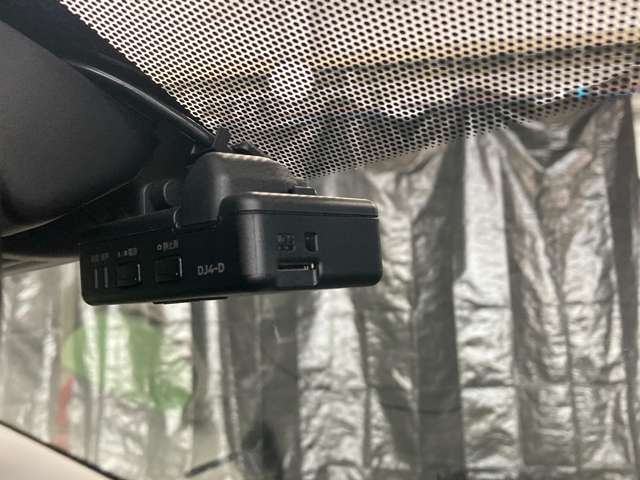 日産 ノート １．２ Ｅ－ＰＯＷＥＲ メダリスト ＦＯＵＲ ４ＷＤ H30年 (北海道) 99