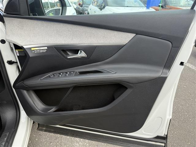 プジョー ３００８ ＧＴ ブルーＨＤＩ ディーゼルターボ R1年 (東北) 99