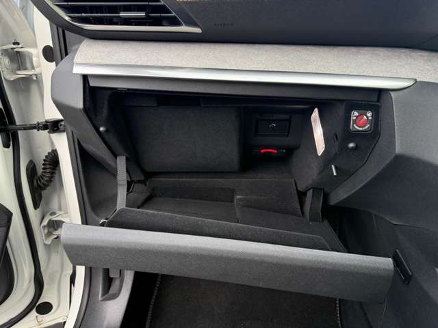 プジョー ３００８ ＧＴ ブルーＨＤＩ ディーゼルターボ R1年 (東北) 99