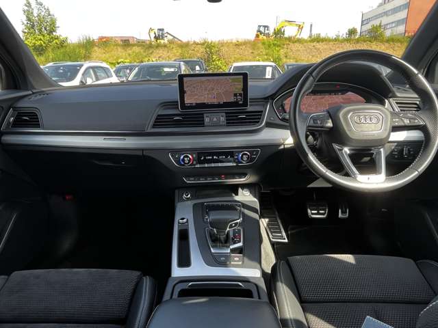 アウディ Ｑ５ ４５ ＴＦＳＩ クワトロ スポーツ Ｓラインパッケージ ４ＷＤ R2年 (東北) 99