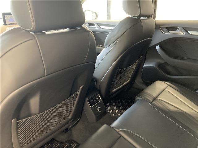 アウディ Ｓ３　スポーツバック ２．０ ４ＷＤ H29年 (東北) 99