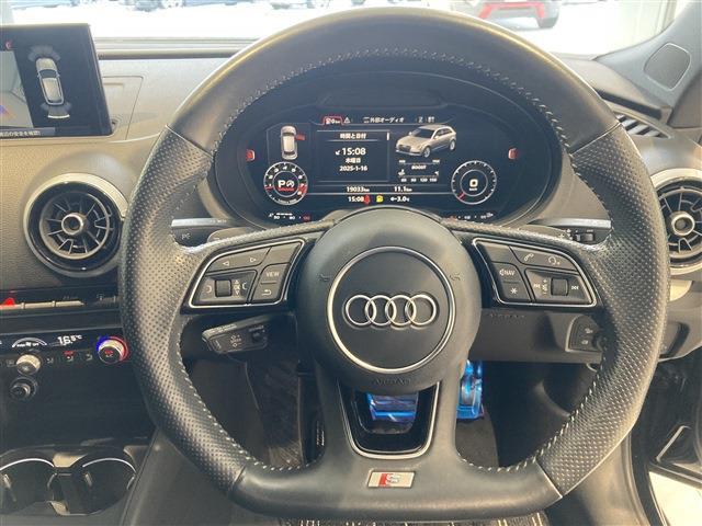 アウディ Ｓ３　スポーツバック ２．０ ４ＷＤ H29年 (東北) 99
