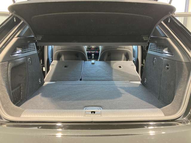 アウディ Ｓ３　スポーツバック ２．０ ４ＷＤ H29年 (東北) 99
