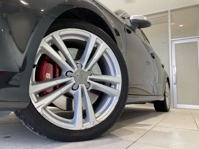 アウディ Ｓ３　スポーツバック ２．０ ４ＷＤ H29年 (東北) 99