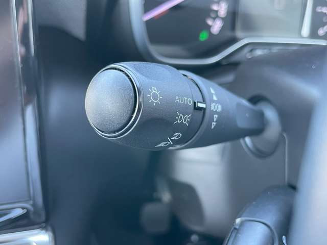 シトロエン Ｃ３　エアクロス　ＳＵＶ シャイン R2年 (東北) 99
