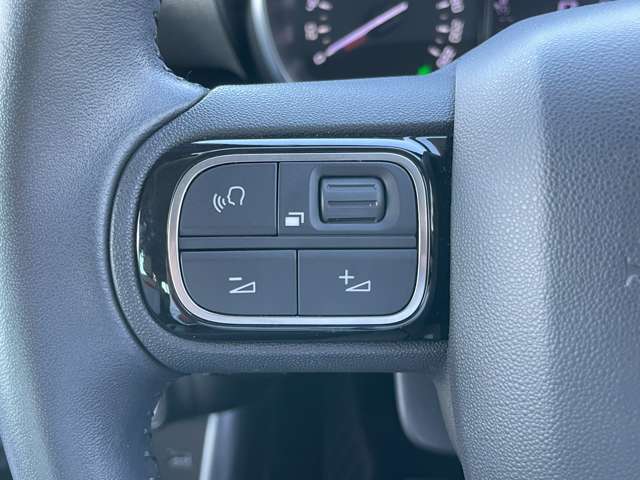シトロエン Ｃ３　エアクロス　ＳＵＶ シャイン R2年 (東北) 99