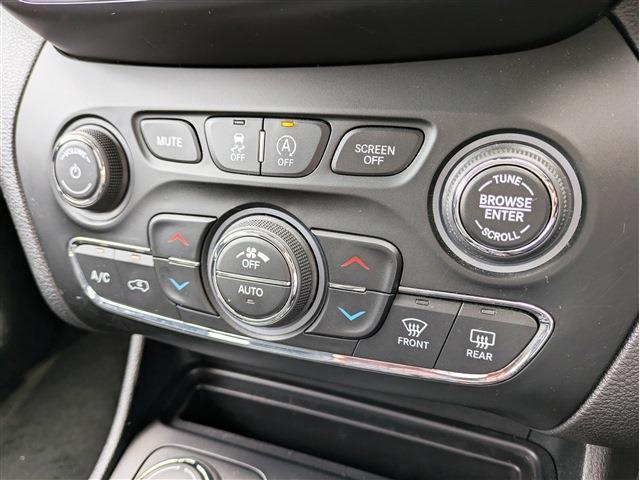 ジープ チェロキー ロンジチュード ４ＷＤ R3年 (東北) 99