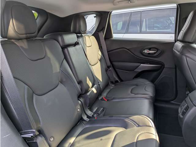 ジープ チェロキー ロンジチュード ４ＷＤ R3年 (東北) 99