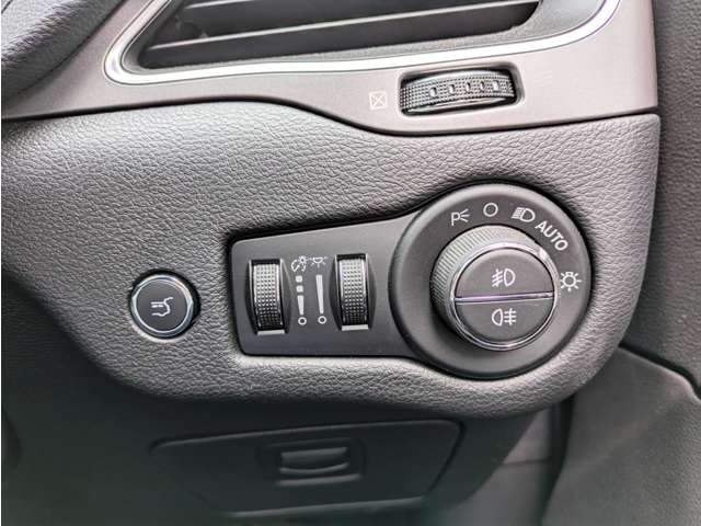 ジープ チェロキー ロンジチュード ４ＷＤ R3年 (東北) 99