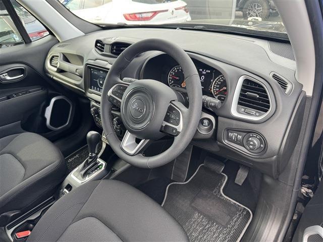 ジープ レネゲード ロンジチュード R3年 (東北) 99