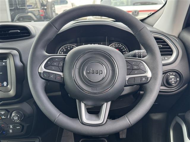 ジープ レネゲード ロンジチュード R3年 (東北) 99