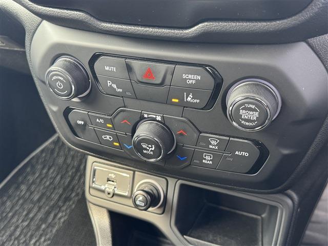 ジープ レネゲード ロンジチュード R3年 (東北) 99