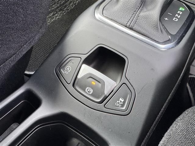 ジープ レネゲード ロンジチュード R3年 (東北) 99