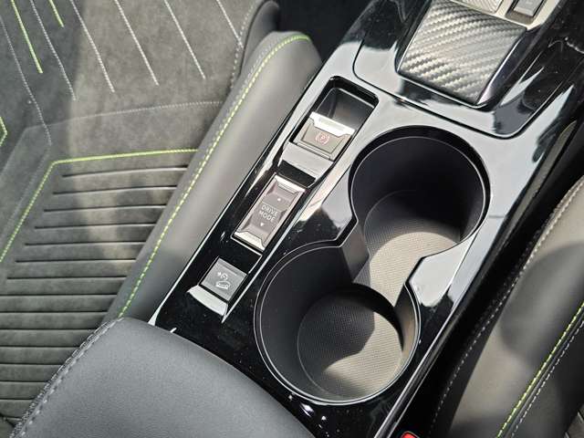プジョー ＳＵＶ ２００８ ＧＴ ブルーＨＤＩ ディーゼルターボ R7年 (東北) 99