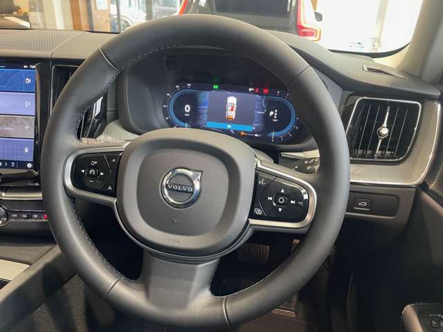 ボルボ ＸＣ６０ ウルトラ Ｂ５ ＡＷＤ ４ＷＤ R7年 (東北) 99