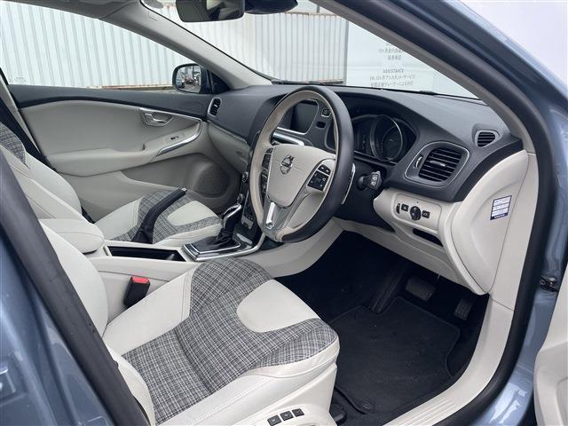 ボルボ Ｖ４０ Ｔ３　モメンタム H30年 (東北) 99