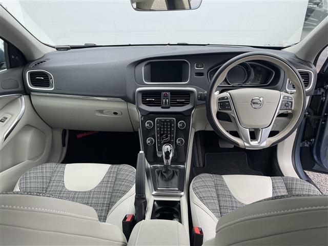 ボルボ Ｖ４０ Ｔ３　モメンタム H30年 (東北) 99