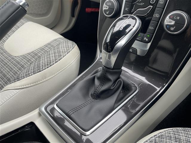 ボルボ Ｖ４０ Ｔ３　モメンタム H30年 (東北) 99