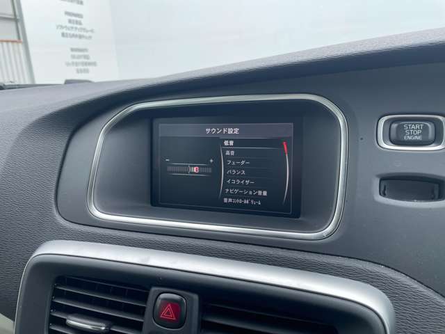 ボルボ Ｖ４０ Ｔ３　モメンタム H30年 (東北) 99