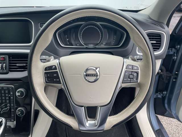 ボルボ Ｖ４０ Ｔ３　モメンタム H30年 (東北) 99