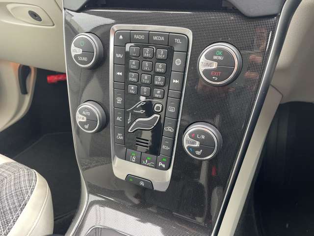 ボルボ Ｖ４０ Ｔ３　モメンタム H30年 (東北) 99