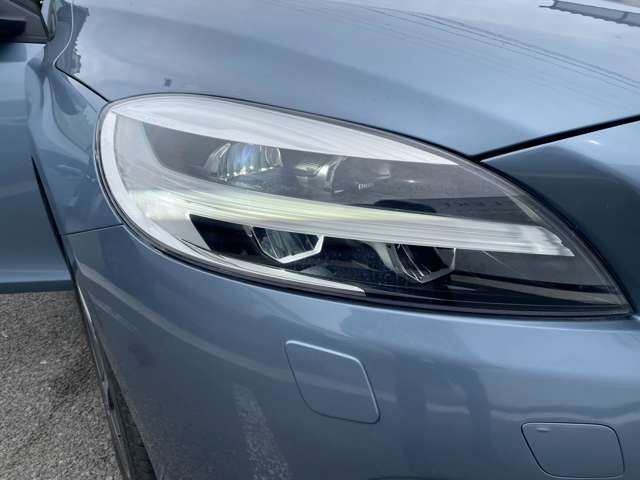 ボルボ Ｖ４０ Ｔ３　モメンタム H30年 (東北) 99