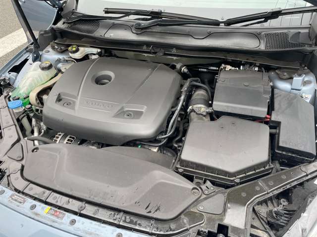 ボルボ Ｖ４０ Ｔ３　モメンタム H30年 (東北) 99