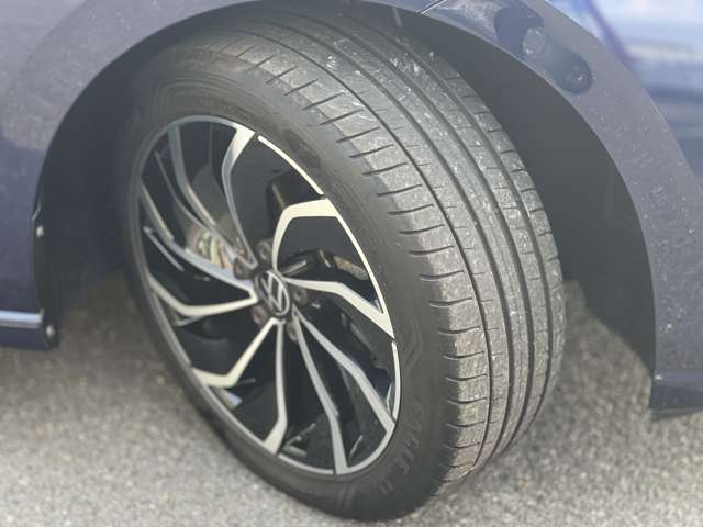 フォルクスワーゲン ゴルフ ｅＴＳＩ　アクティブ　プラチナム　エディション R5年 (近畿) 99